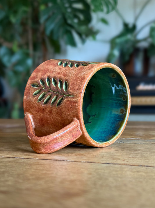 Mimea - Carved Mug