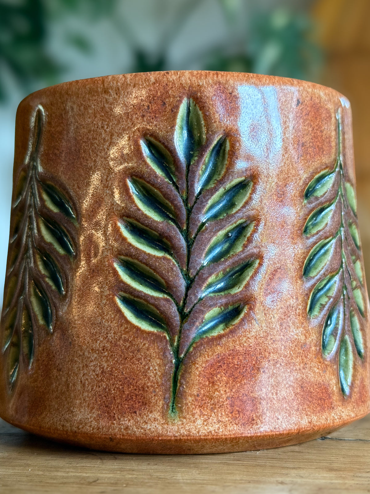 Mimea - Carved Mug