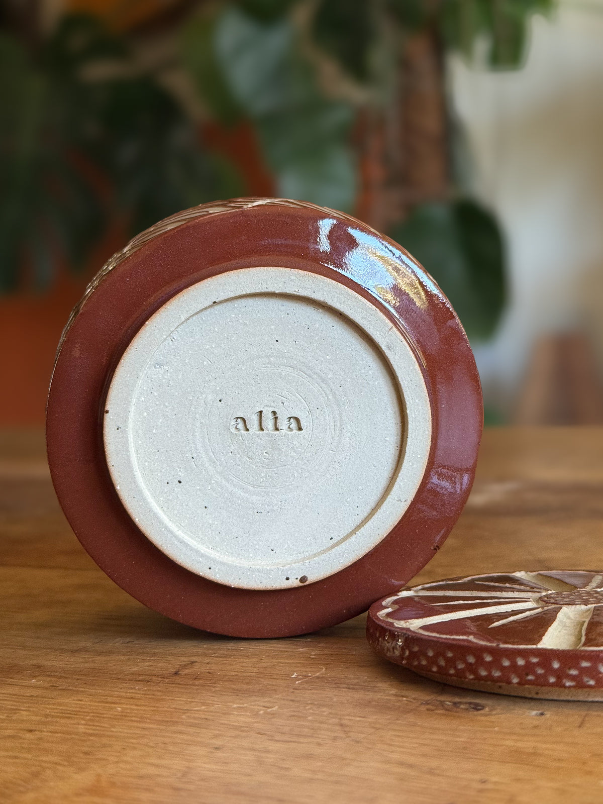 Mimea - Carved Lidded Jar 01