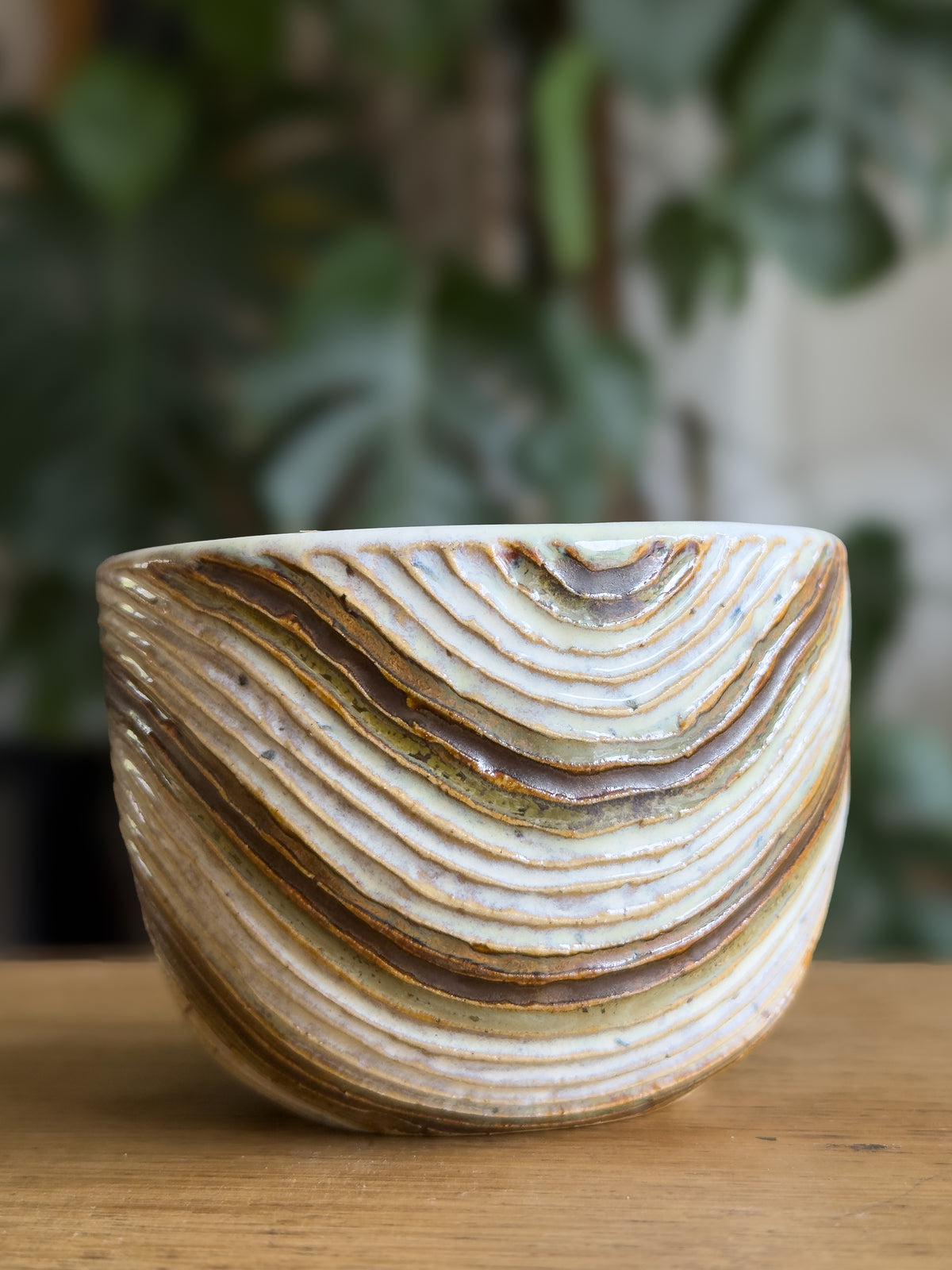 Mizizi - Carved Cup & Mug Set