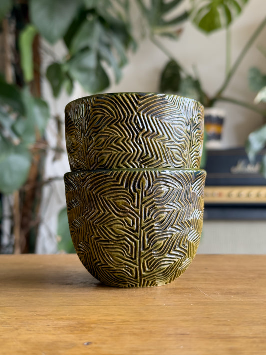 Kijani - Carved Cup Set 01