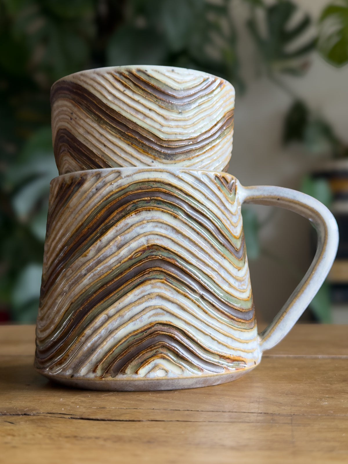 Mizizi - Carved Cup & Mug Set